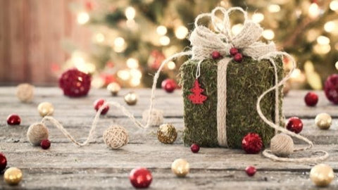 5 Christmas Gift Wrapping Ideas - Chocolate & More Delights